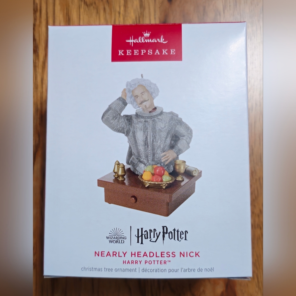 *Nearly Headless Nick Harry Potter Hallmark Ornament*